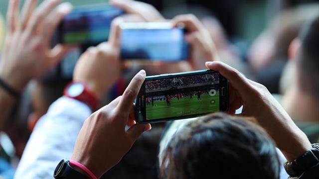 El Levante pone a la venta los abonos con masiva presencia de aficionados