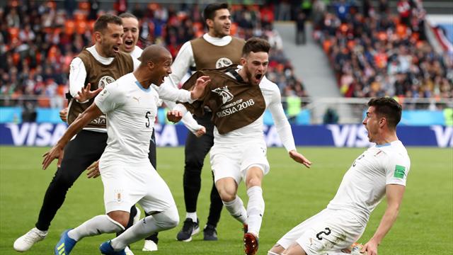 L'Uruguay sfonda il muro dell'Egitto al 90' con Gimenez. La Celeste rompe la maledizione Mondiale