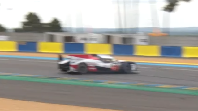 Nouvelle alerte pour Toyota : tête-à-queue de Lopez aux virages Dunlop Nouvelle alerte pour Toyota : tête-à-queue de Lopez aux virages Dunlop