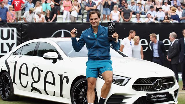 Premiere für Federer: Erster Titel in Stuttgart