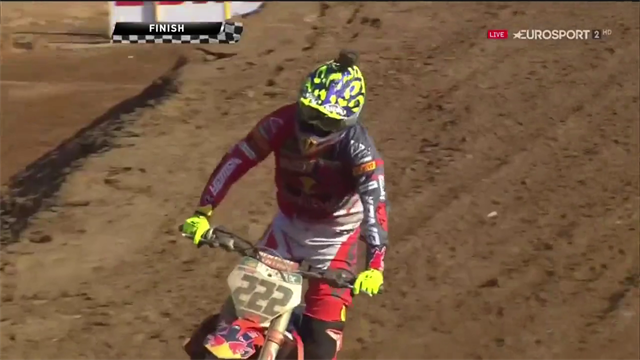 Cairoli cade, si rialza e domina anche gara-2 a Ottobiano: Mondiale riaperto! E' a -12 da Herlings Cairoli cade, si rialza e domina anche gara-2 a Ottobiano: Mondiale riaperto! E' a -12 da Herlings