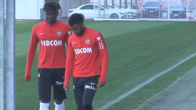 Transferts - Thomas Lemar rejoint Griezmann et Hernandez à l'Atlético de Madrid Transferts - Thomas Lemar rejoint Griezmann et Hernandez à l'Atlético de Madrid