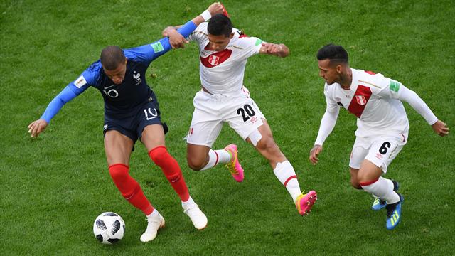 Le pagelle di Francia-Perù 1-0: Kanté ovunque, Mbappé letale, Guerrero isolato