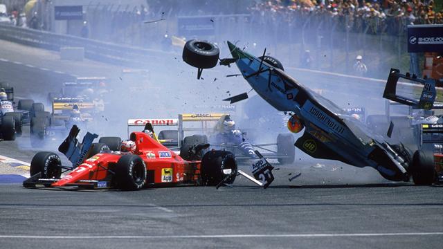 Brûlé vif, œil crevé, turbo, quadruplé français : les incroyables du GP de France Brûlé vif, œil crevé, turbo, quadruplé français : les incroyables du GP de France