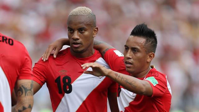 Carrillo e Guerrero spengono le speranze dell'Australia: il Perù saluta il Mondiale con il sorriso