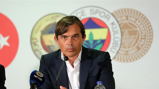 Fenerbahçe'de Cocu ile yollar ayrıldı