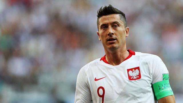 Le pagelle di Giappone-Polonia 0-1: altra giornata negativa per Lewandowski