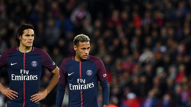 Cavani : "Neymar vit un moment difficile" Cavani : "Neymar vit un moment difficile"