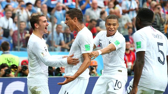 Varane und Torwartpatzer: Frankreich zieht über Uruguay ins Halbfinale ein
