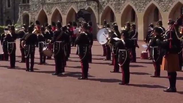 La famosa 'It's coming home' llega hasta el cambio de guardia del Castillo de Windsor La famosa 'It's coming home' llega hasta el cambio de guardia del Castillo de Windsor