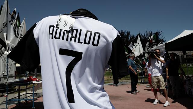 Des ouvriers de Fiat font grève après le transfert "inacceptable" de Ronaldo à la Juve