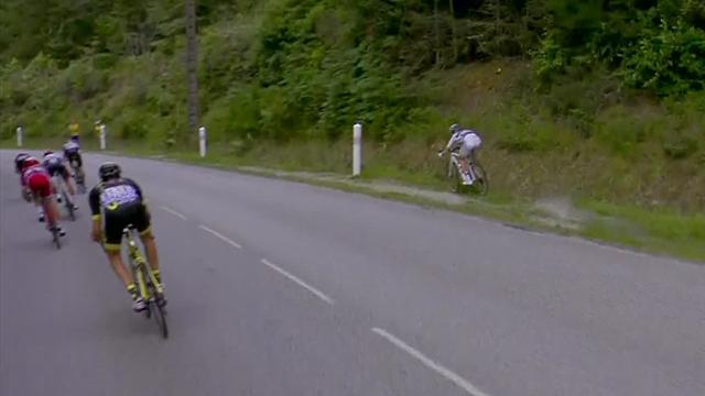 Elie Gesbert suffers horror crash on Stage 5 Elie Gesbert suffers horror crash on Stage 5