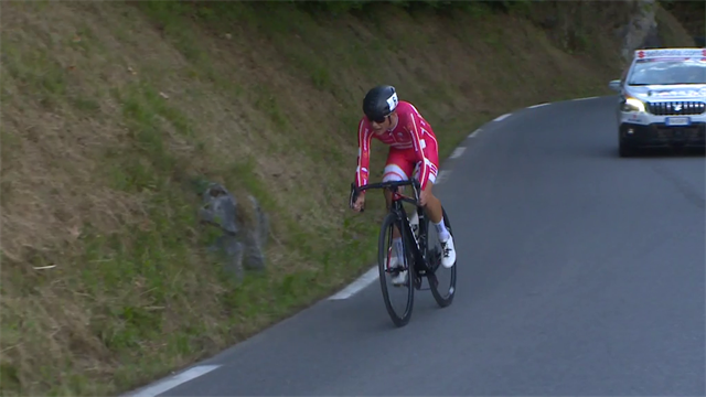 Jonas Vingegaard si aggiudica il prologo del Prologo de Giro della Valle d'Aosta Jonas Vingegaard si aggiudica il prologo del Prologo de Giro della Valle d'Aosta