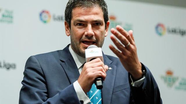 El Betis aspira a que Inui marque el inicio de una "larga relación" con Japón