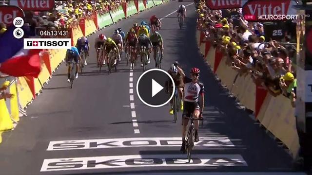 Daniel Martin doma il Mur de Bretagne, scatto pazzesco e vittoria nella sesta tappa del Tour Daniel Martin doma il Mur de Bretagne, scatto pazzesco e vittoria nella sesta tappa del Tour