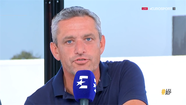 Jacky, DS d'un jour : "Mark, on a fait l'équipe pour toi, mais tu ne fais rien dans les sprints..." Jacky, DS d'un jour : "Mark, on a fait l'équipe pour toi, mais tu ne fais rien dans les sprints..."