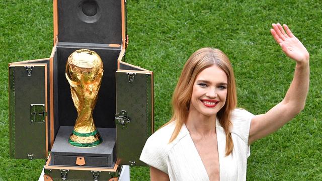Водянова и Лам вынесут чемпионский кубок на финал ЧМ-2018
