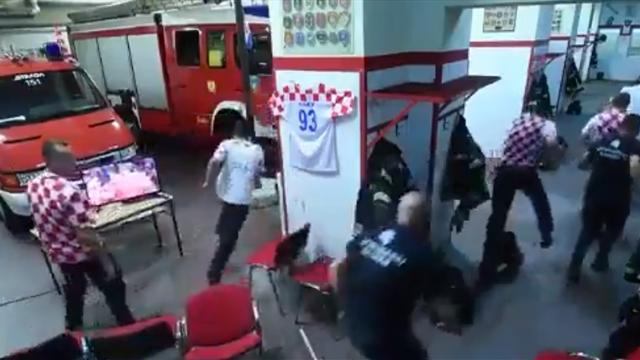 Хорватские пожарные смотрели матч с Россией, но получили вызов и уехали перед решающим пенальти