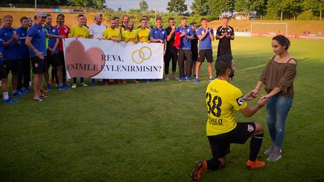 Drittliga-Profi macht Antrag auf dem Spielfeld