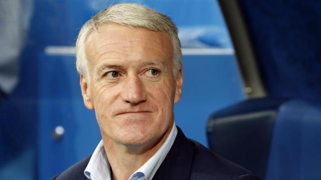 Bleus - Matuidi sur Deschamps : "Il a créé un groupe à son image, chapeau !" Bleus - Matuidi sur Deschamps : "Il a créé un groupe à son image, chapeau !"
