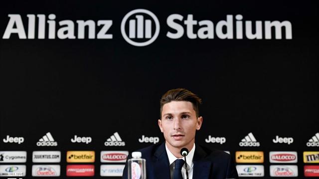 Juventus, Caldara si presenta: Juventus, Caldara si presenta: