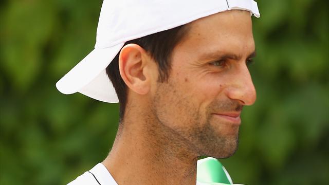 Wimbledon 2018: Djokovic se puso a jugar a las canicas antes de enfrentarse a Nadal