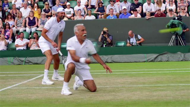 Vid sidan av allvaret - följ med till Wimbledons veteranturnering Vid sidan av allvaret - följ med till Wimbledons veteranturnering