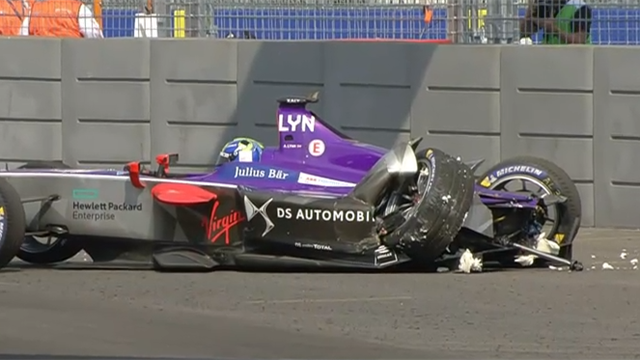 Le passage dans la poussière a coûté cher : l'impressionnant crash de Lynn Le passage dans la poussière a coûté cher : l'impressionnant crash de Lynn