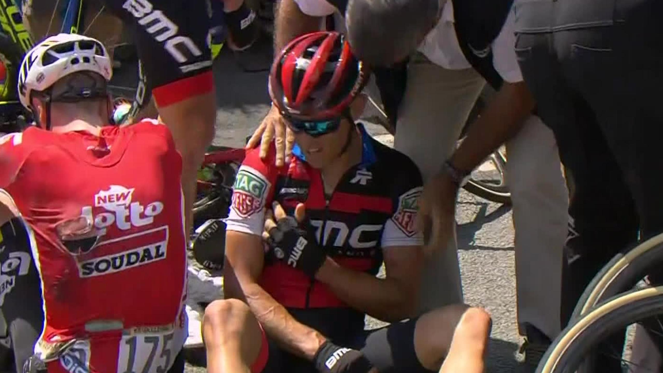 Tour de France Stage 9 Een flinke valpartij met Richie Porte Wielrennen video Eurosport