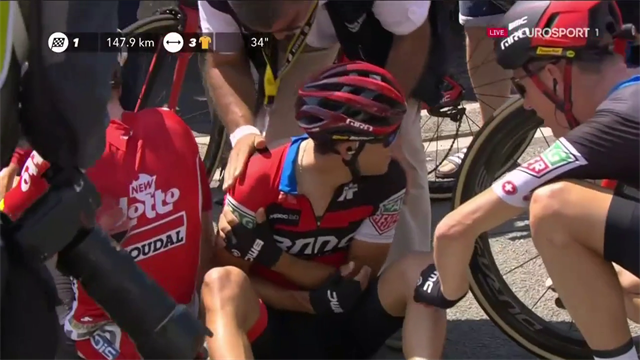 Tidig krasch i dagens etapp - Richie Porte får bryta ännu en gång Tidig krasch i dagens etapp - Richie Porte får bryta ännu en gång