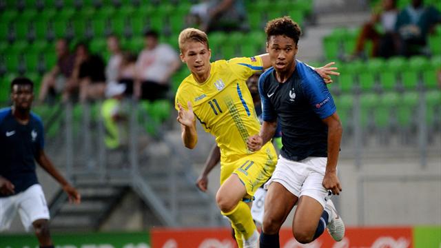 La qualification et la manière pour les jeunes Bleus