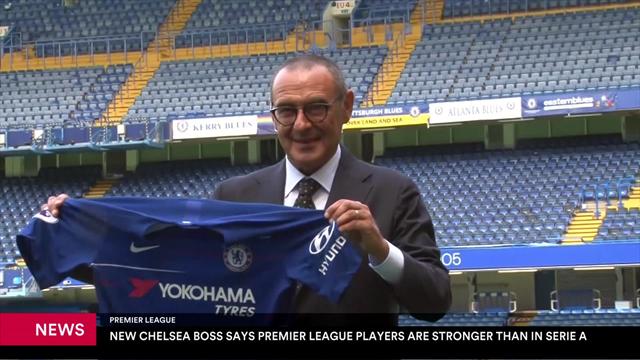 Sarri: "La Premier League più competitiva della Serie A: qui giocano i più forti" Sarri: "La Premier League più competitiva della Serie A: qui giocano i più forti"