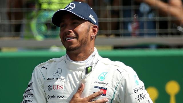 Lewis Hamilton iki yıl daha Mercedes'te