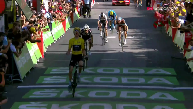 Che spettacolo Geraint Thomas! La maglia gialla doma l’Alpe d’Huez, secondo Dumoulin, terzo Bardet Che spettacolo Geraint Thomas! La maglia gialla doma l’Alpe d’Huez, secondo Dumoulin, terzo Bardet