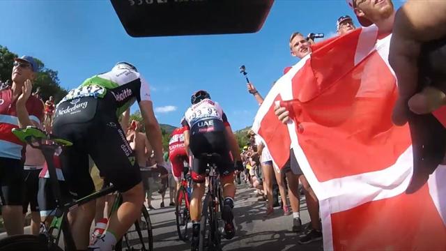 Ab durchs Fans-Spalier: Alpe d'Huez aus Fahrersicht Ab durchs Fans-Spalier: Alpe d'Huez aus Fahrersicht