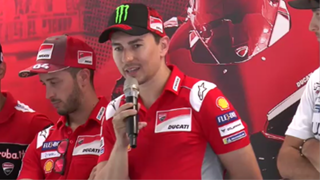 Lorenzo: "E’ un peccato lasciare Ducati ora che mi ero innamorato della moto…" Lorenzo: "E’ un peccato lasciare Ducati ora che mi ero innamorato della moto…"
