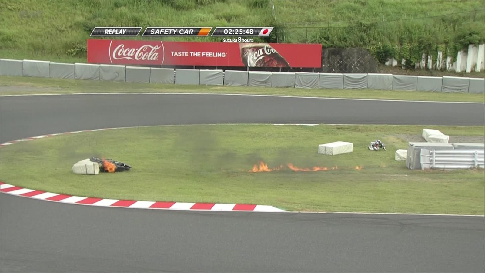 VIDEO Suzuka 8 hours Ohnuki's bike burns on the circuit after crash