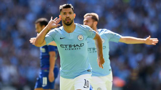 Une frappe croisée limpide : le 200e but d’Agüero avec City