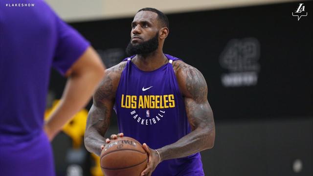 LeBron James è super carico: primo allenamento coi Los Angeles Lakers