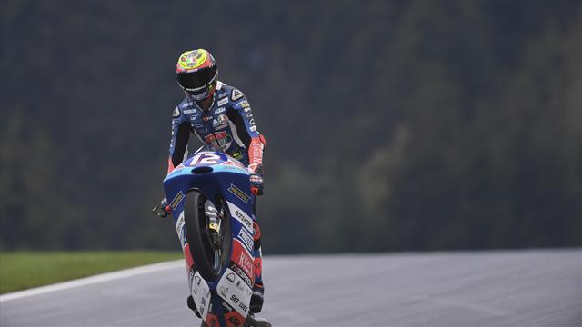 Doppietta italiana in Moto3: Bezzecchi trionfa davanti a Bastianini e allunga nel Mondiale