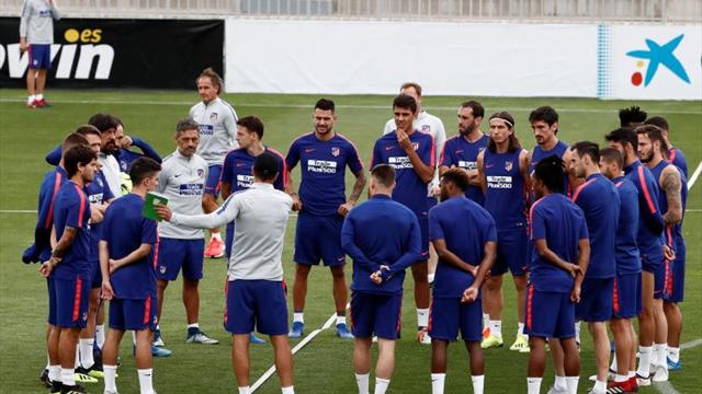 Simeone convoca a 24 jugadores sin Gameiro
