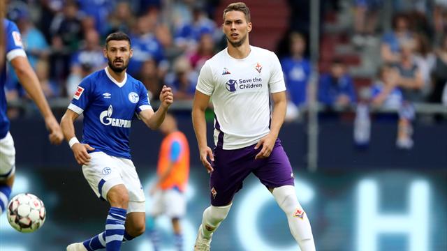 La Fiorentina crolla in Germania: lo Schalke 04 si impone con un netto 3-0