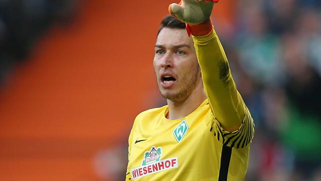 Werder Bremen verlängert Vertrag mit Pavlenka