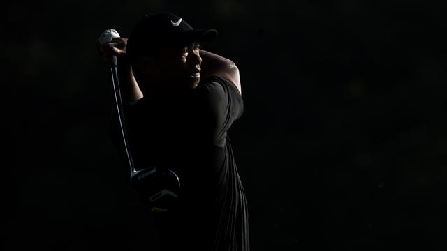 Koepka prend les commandes, Woods se replace
