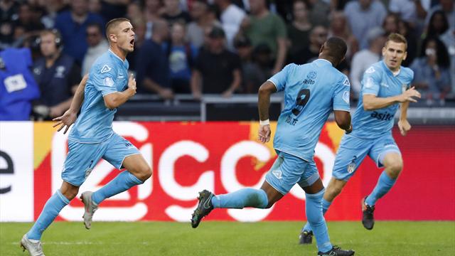 Traumtor verhindert Ajax-Sieg zum Auftakt Traumtor verhindert Ajax-Sieg zum Auftakt