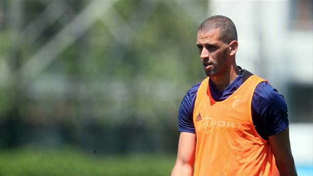 Slimani, Fenerbahçe ile ilk antrenmanına çıktı