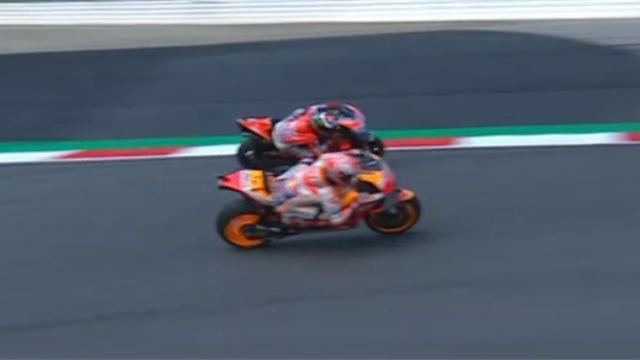 Pourtant, Marquez avait encore tenté une attaque insensée dans le dernier tour Pourtant, Marquez avait encore tenté une attaque insensée dans le dernier tour