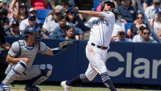 9-3. El venezolano Galvis pega grand slam contra los Padres