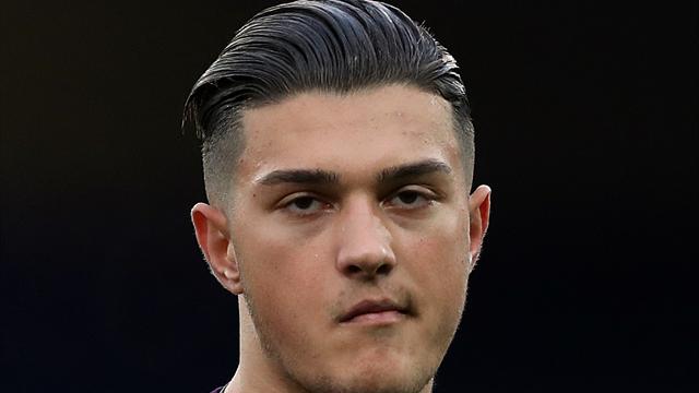 Manchester City recall goalkeeper Aro Muric after Claudio Bravo injury