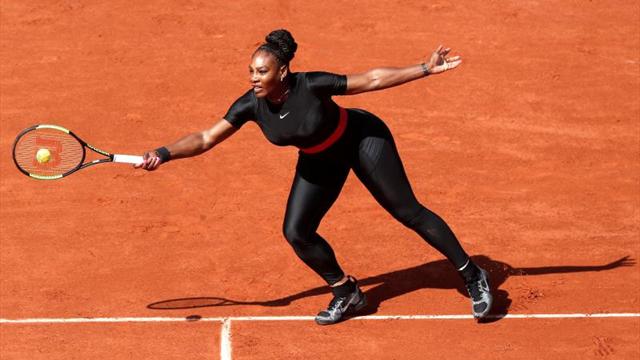 El traje postparto de Serena Williams enfada a Roland Garros